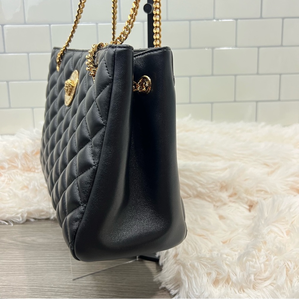💕Host Pick💕 Versace Nappa Leather Medusa Tote Handbag - Picture 5 of 10
